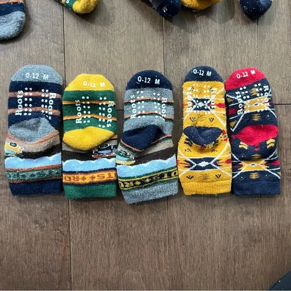 ✨2/$30✨ Roots Baby Socks - Picture 4 of 4